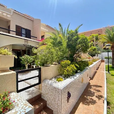 Villa con Wifi, piscina cerca de Playa en Las Américas